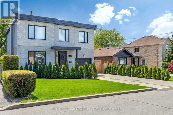 Property Photo:  33 Wickford Drive  ON M6L 1K9 