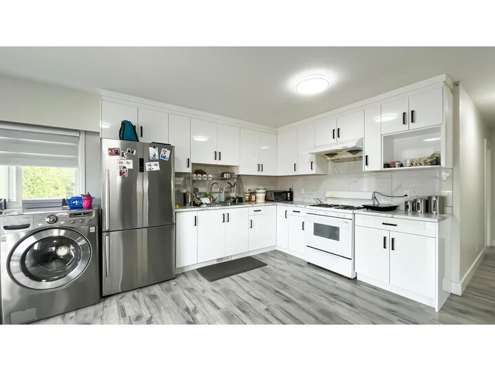 Property Photo: 14171 77A Avenue BC V3W 2X2