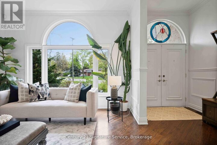 Property Photo: 2173 Greenhurst Avenue ON L4X 1J5