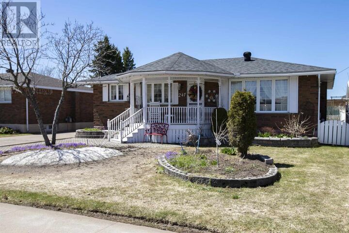 Property Photo: 247 Prentice Ave ON P6C 4R1