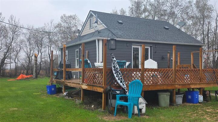 Property Photo: 141088 7W Road MB R0C 0Z0