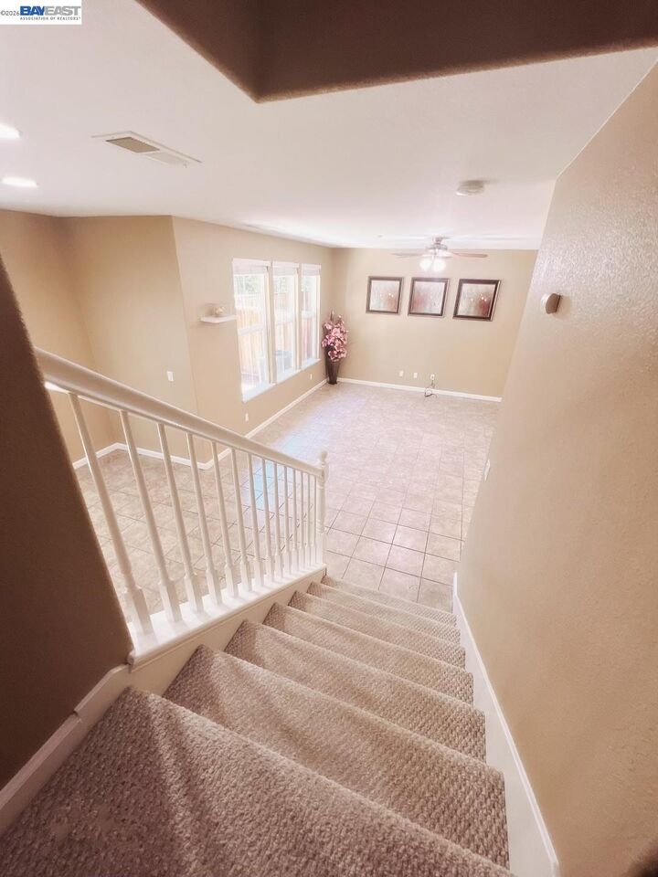Property Photo:  20 S Hidalgo St  CA 95391 