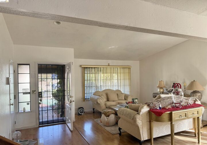 Property Photo: 133 Meadowlark Way CA 94547