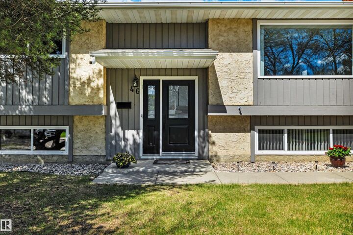 Property Photo:  46 Larkspur Crescent  AB T8N 2M5 