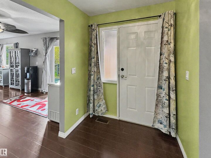 Property Photo:  11013 28 Highway 840  AB T0A 0C0 