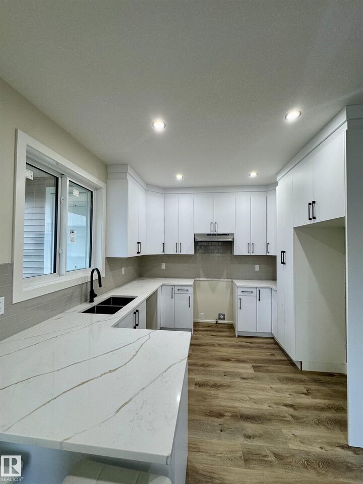 Property Photo: 5611 45 St AB T0A 3C0