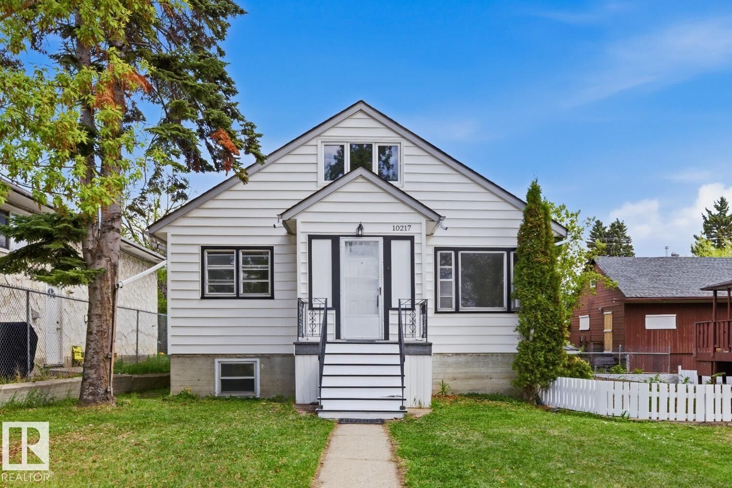 Property Photo:  10217 155 Street NW  AB T5P 2L8 