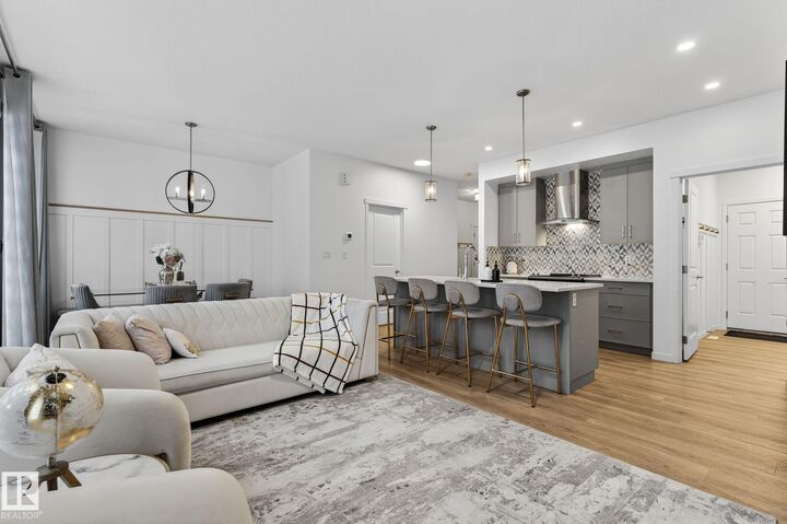 Property Photo:  1091 Secord Promenade NW  AB T5T 7A7 