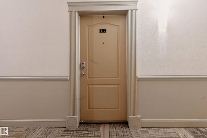 Property Photo:  271 Charlotte Way 419  AB T8H 0N9 