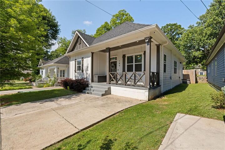 Property Photo: 189 Racine Street SW GA 30314