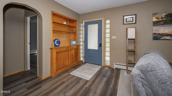 Property Photo:  217 1st Avenue NW  ND 58545 