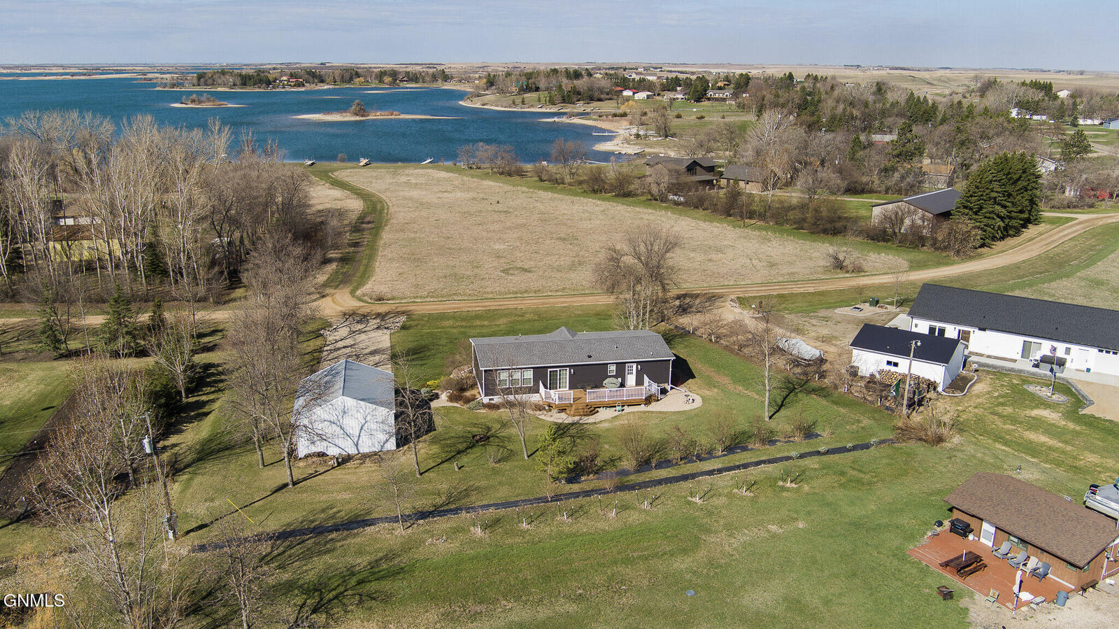Property Photo: 2926 Cabin Drive ND 58531