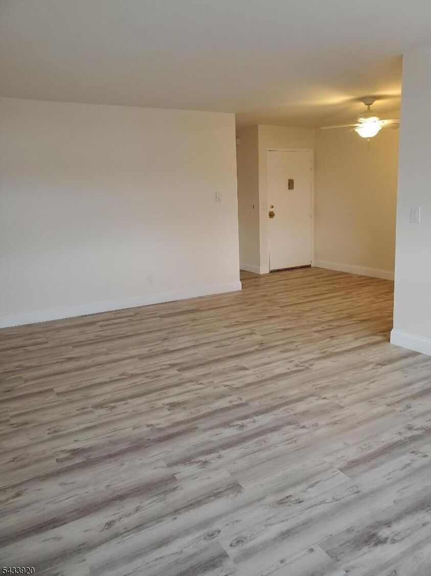 Property Photo:  100 Pierson Miller Dr 52  NJ 07442 