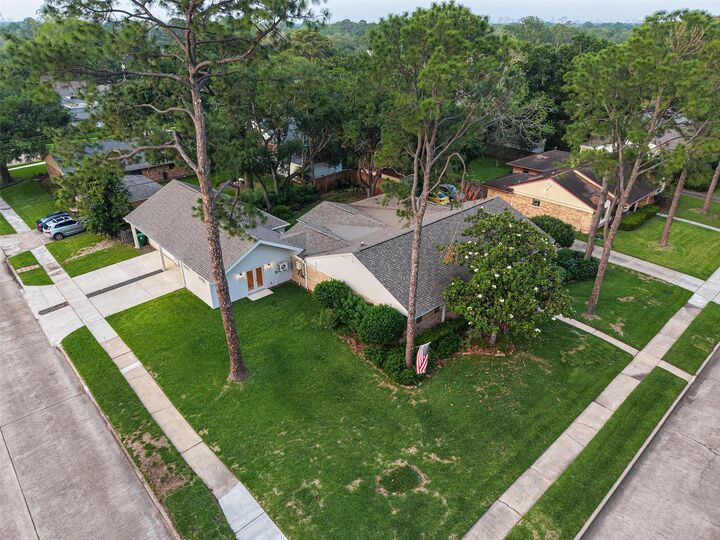 Property Photo: 5638 Sanford Road TX 77096