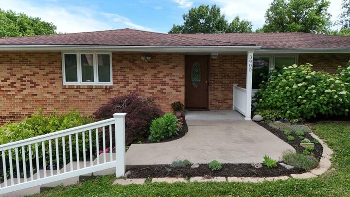 Property Photo:  3900 E Hills Drive  MO 64503 