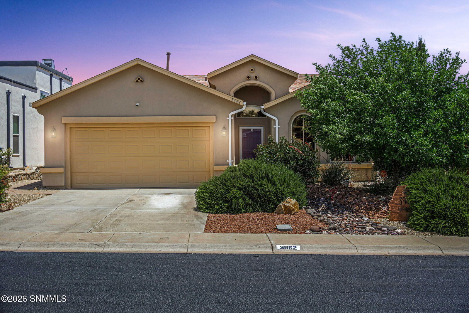 Property Photo:  3962 Agua Caliente Drive  NM 88012 