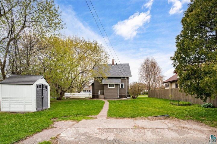 Property Photo:  903 E 5th St  WI 54880 
