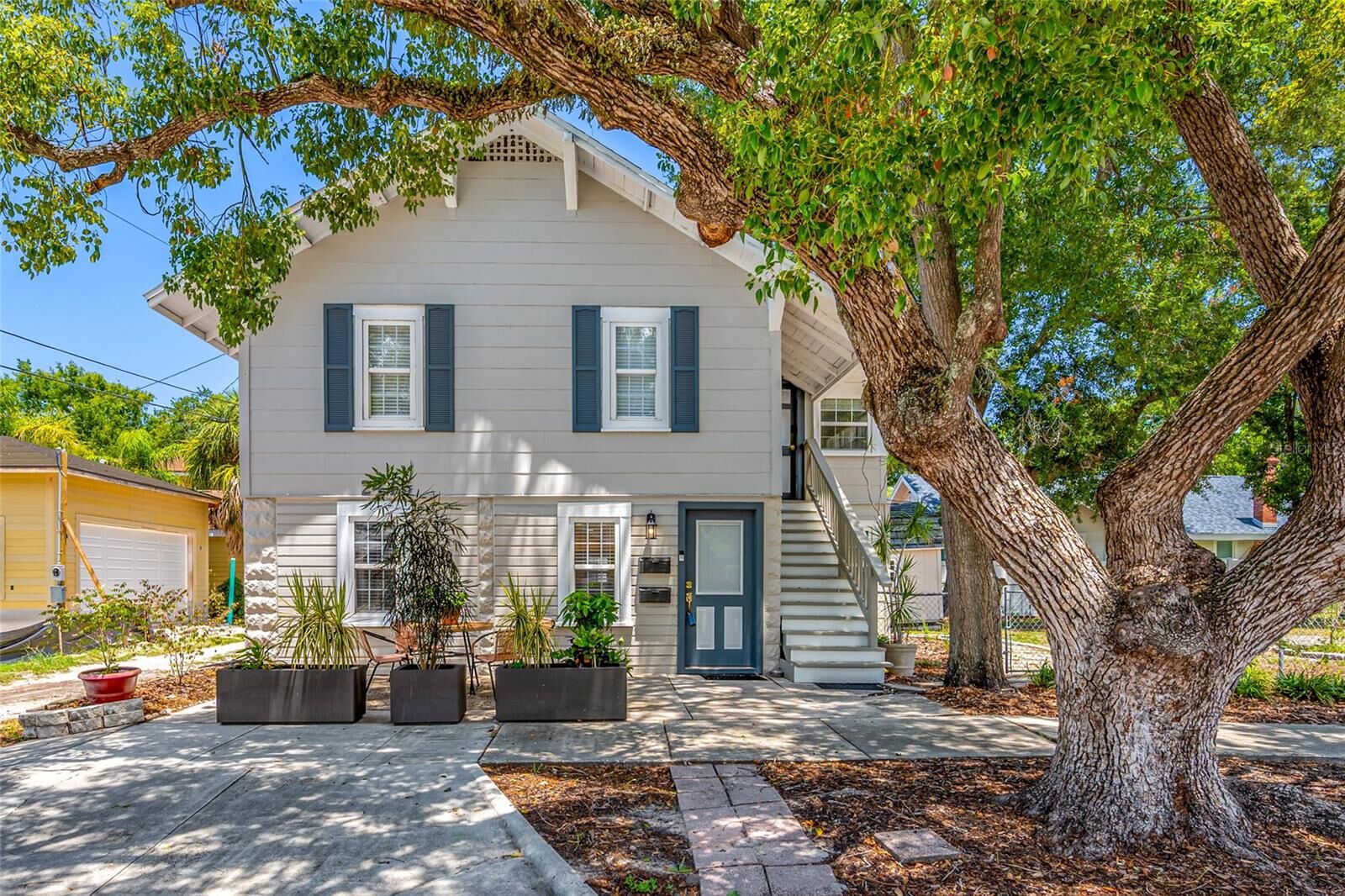 Property Photo:  2415 11th Street N  FL 33704 
