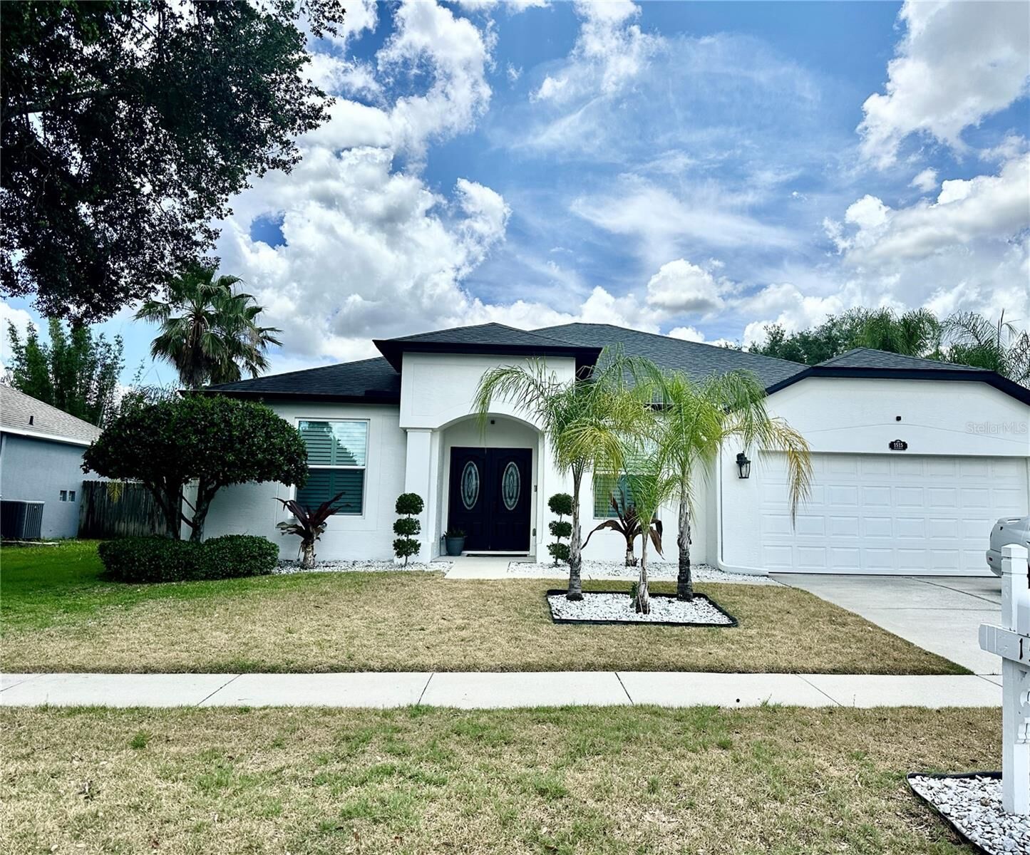 Property Photo: 1515 Wildfowl Place FL 33549
