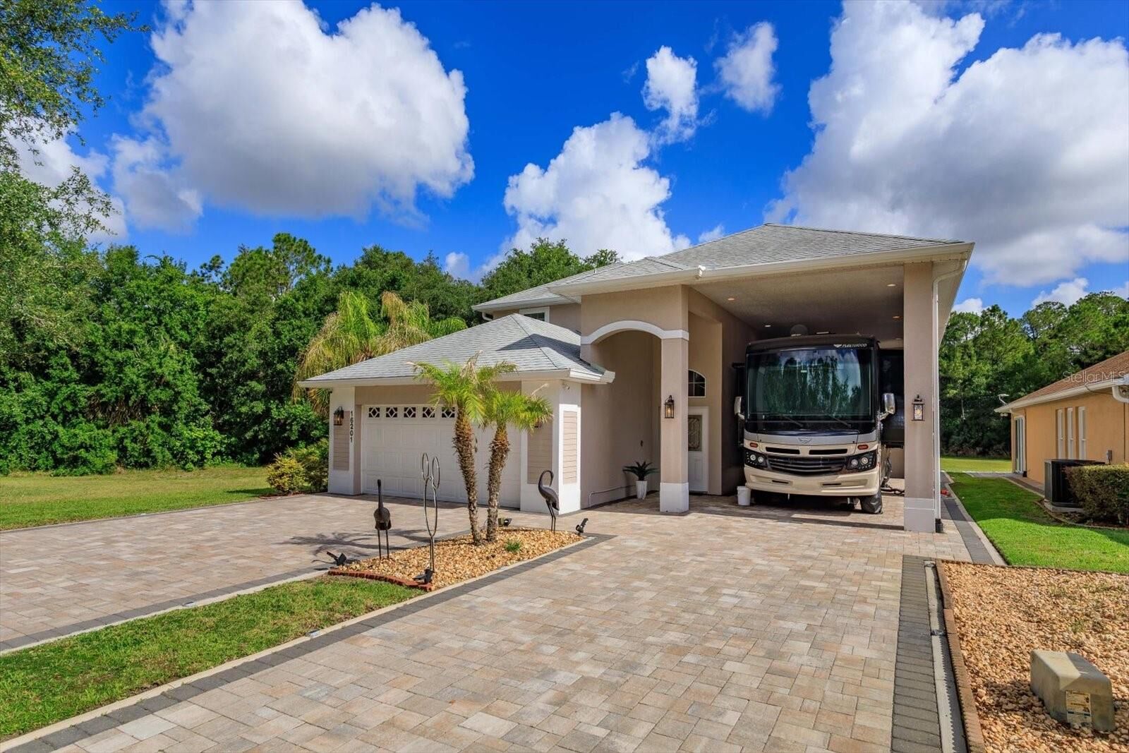 Property Photo:  16201 Citrus Pkwy  FL 34714 