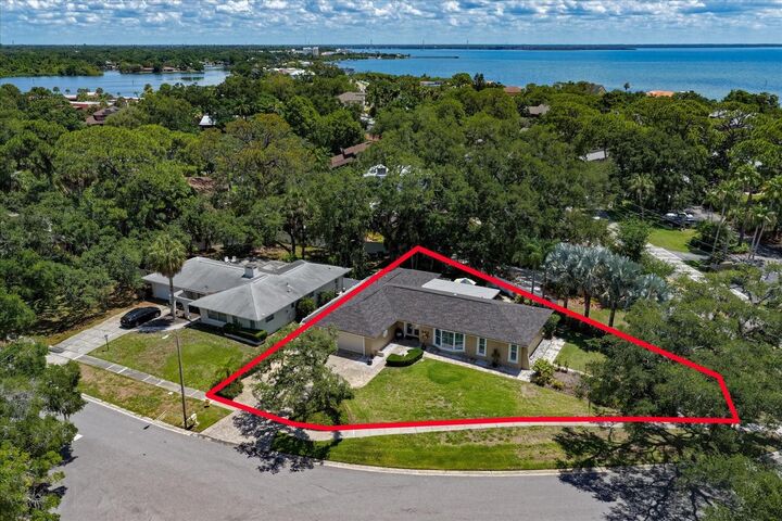 Property Photo:  3330 San Domingo Street  FL 33759 