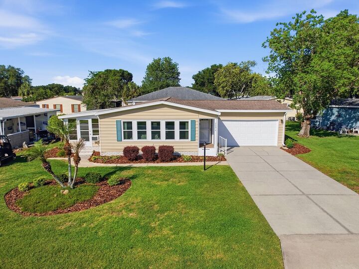Property Photo:  24814 Pine Hl  FL 34748 
