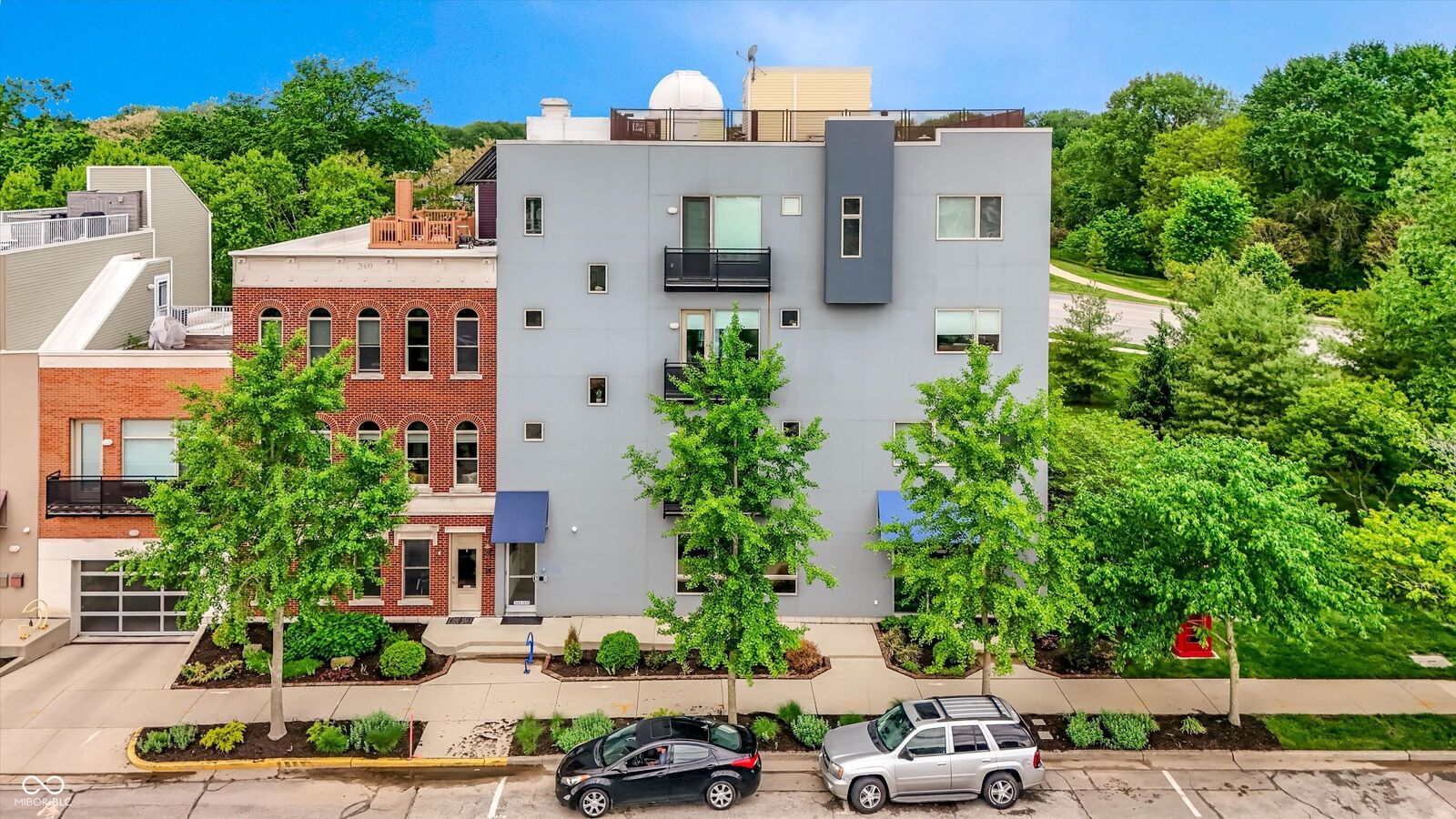 Property Photo:  1030 Jackson Street  IN 47201 