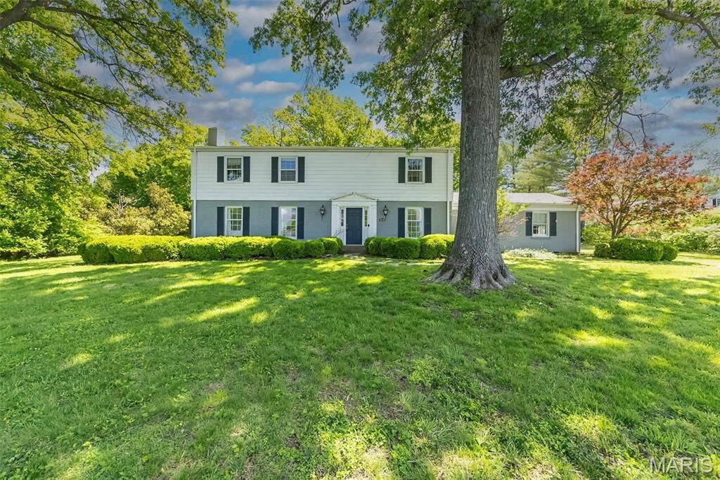Property Photo:  2530 N Geyer Road  MO 63131 