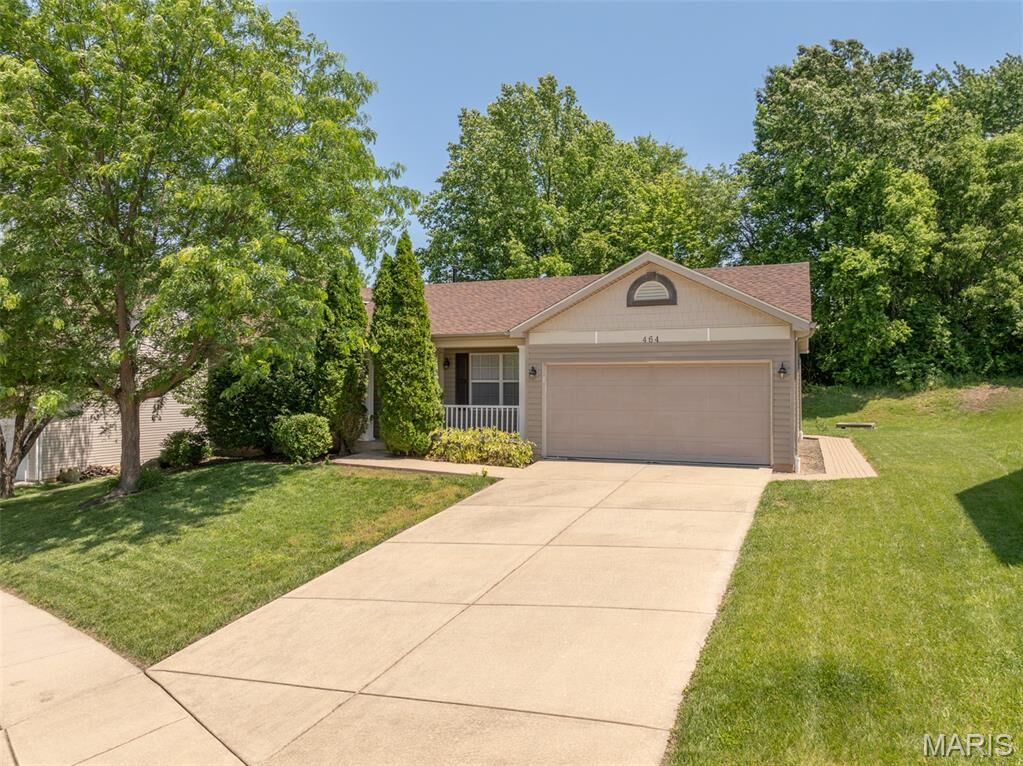 Property Photo:  464 Fall River Lane  MO 63304 
