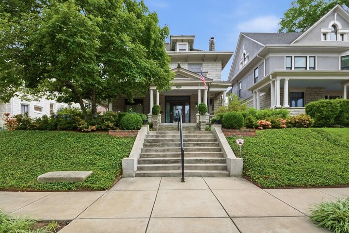 Property Photo: 1355 Peabody Ave TN 38104