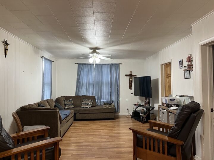 Property Photo:  1416 Prospect Avenue  IL 61354 