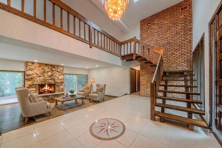 Property Photo:  8100 S Park Avenue  IL 60527 