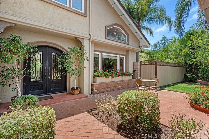Property Photo:  822 Spring Canyon Place  CA 91320 