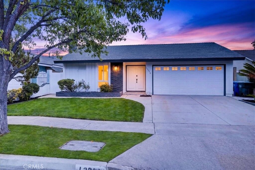 Property Photo:  12314 Carnaby Street  CA 90703 