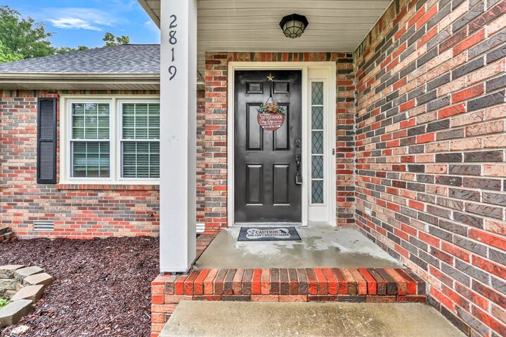 Property Photo: 2819 Fenton Ct TN 37040