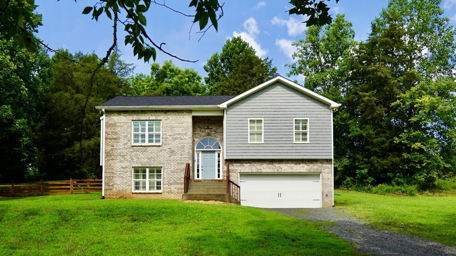 Property Photo: 2004 McMahan Hollow Rd TN 37146
