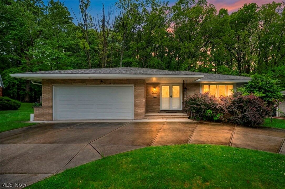 Property Photo:  5701 Rousseau Drive  OH 44129 
