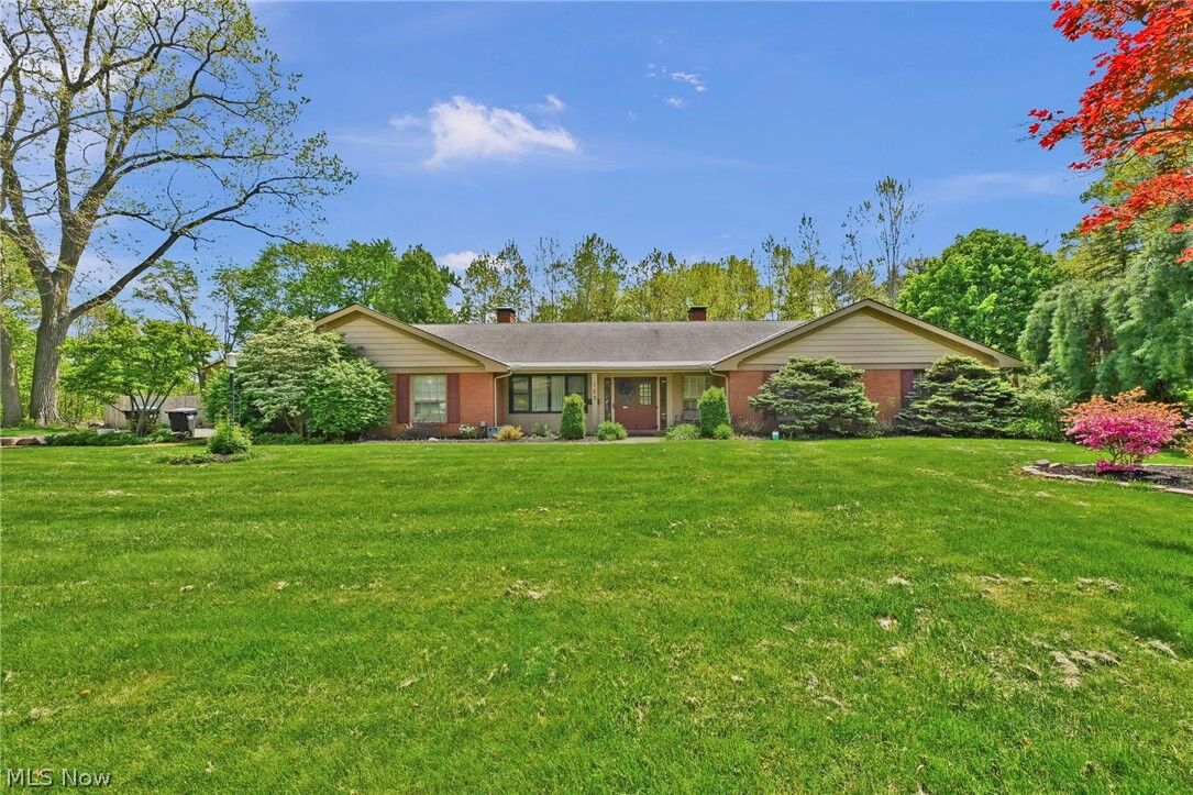 Property Photo:  169 Brentview Drive  OH 44044 