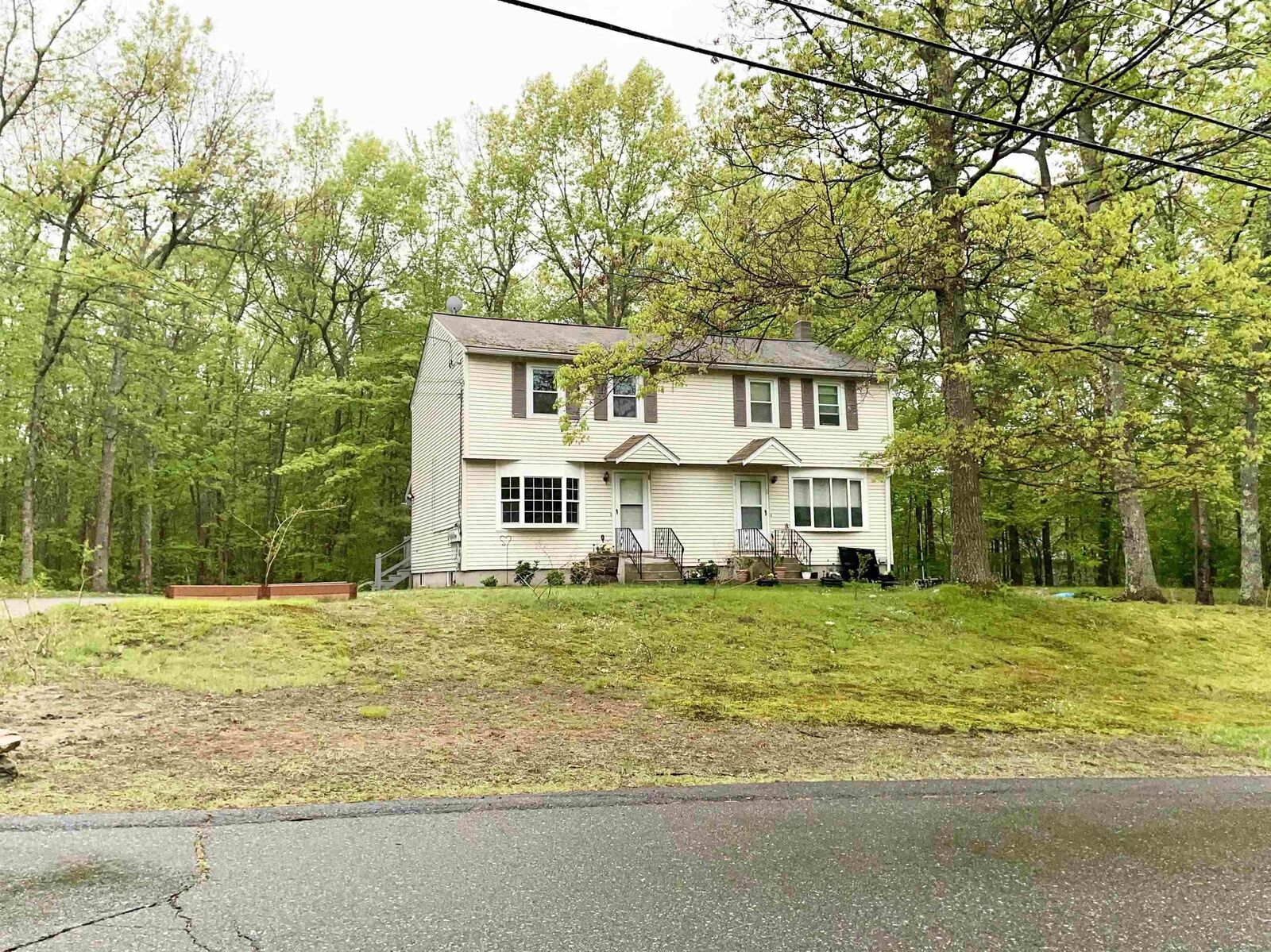 Property Photo:  30 Emerald Drive  NH 03038 