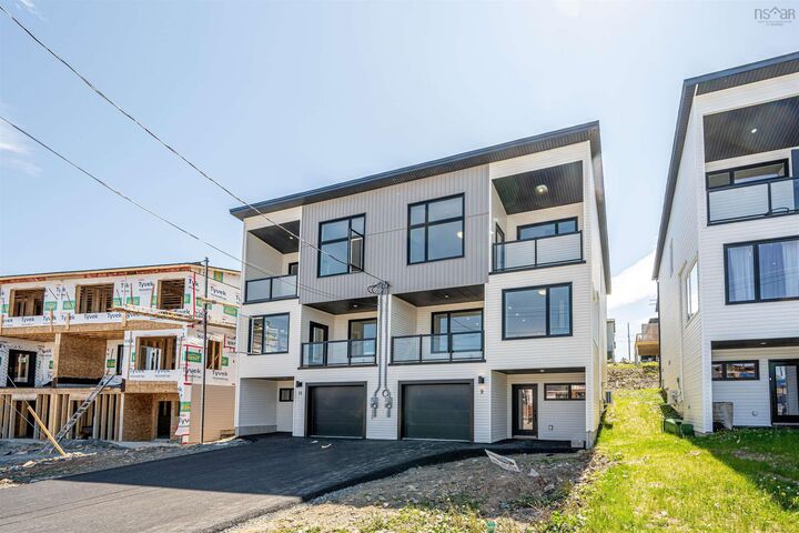 Property Photo: 9 Swivel Court NS B3R 0E3