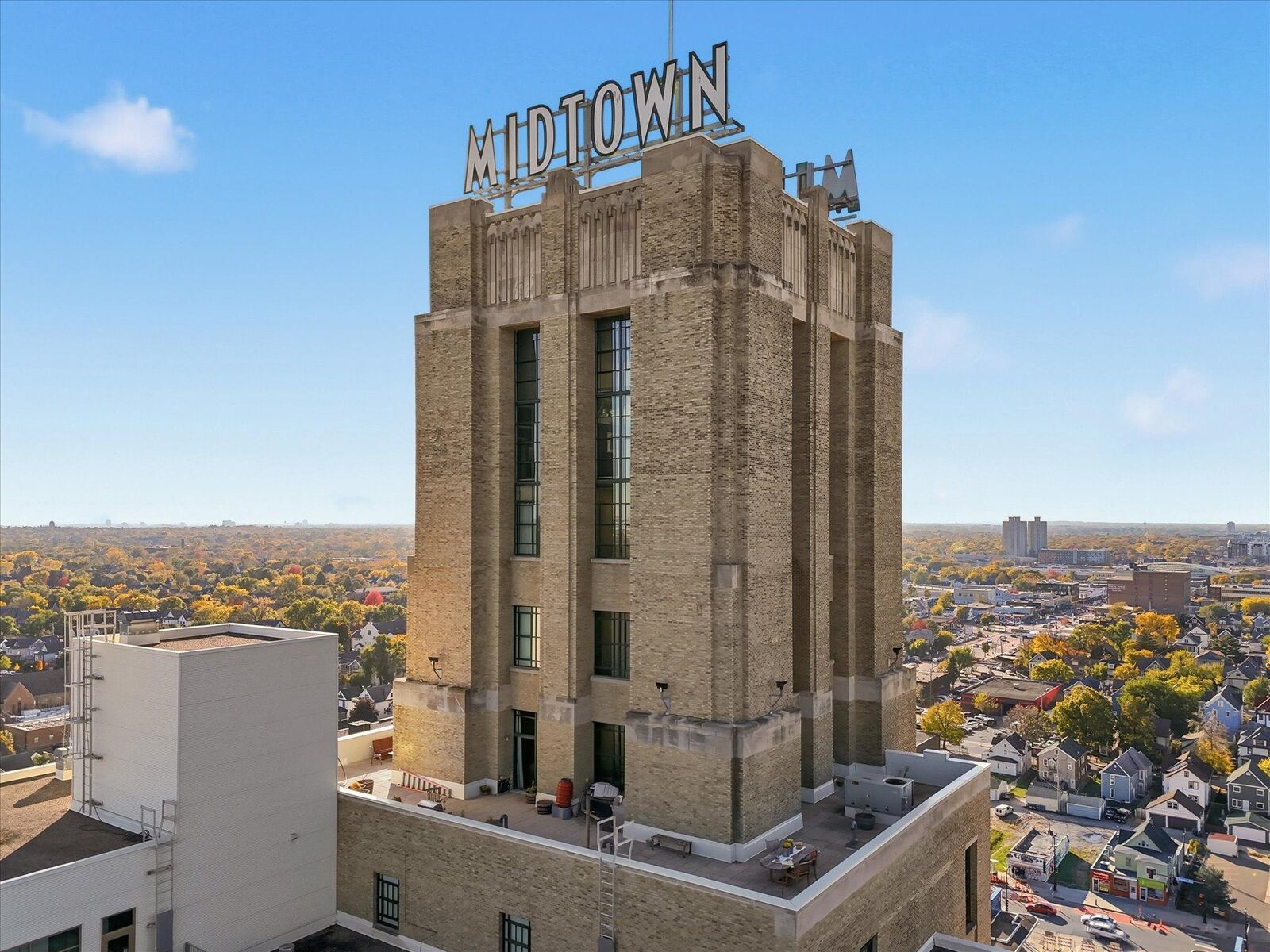 Property Photo: 2929 Chicago Avenue 1002 MN 55407