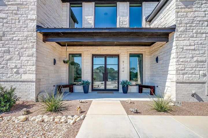Property Photo:  8104 Leven Links Street  TX 76033 