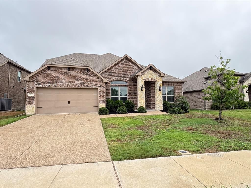 Property Photo:  2823 Diamondback Drive  TX 75454 