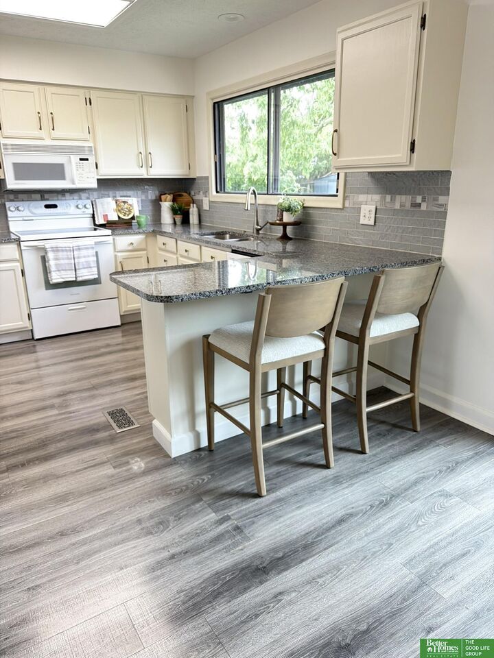 Property Photo:  2107 Whitted Drive  NE 68123 