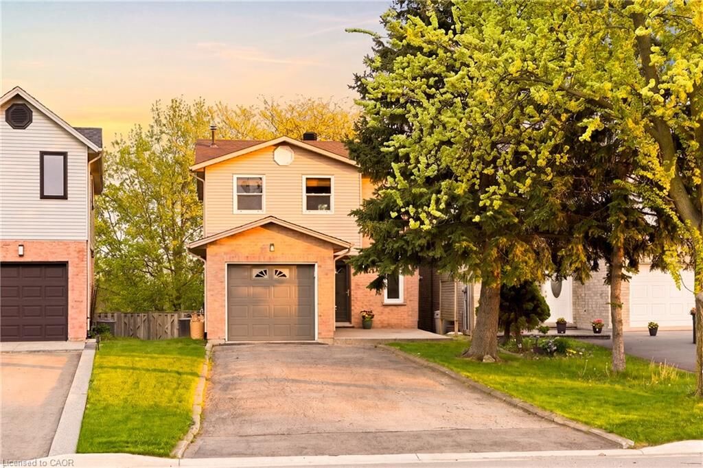 Property Photo:  3124 Driftwood Drive  ON L7M 3C9 