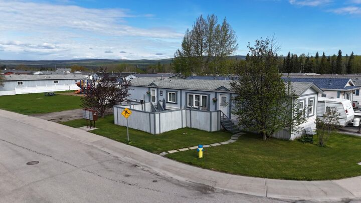 Property Photo:  102 Nickerson Avenue  AB T7V 1A6 