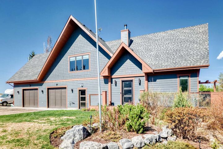 Property Photo: 40422 Range Road 10 308 AB T0C 0J0