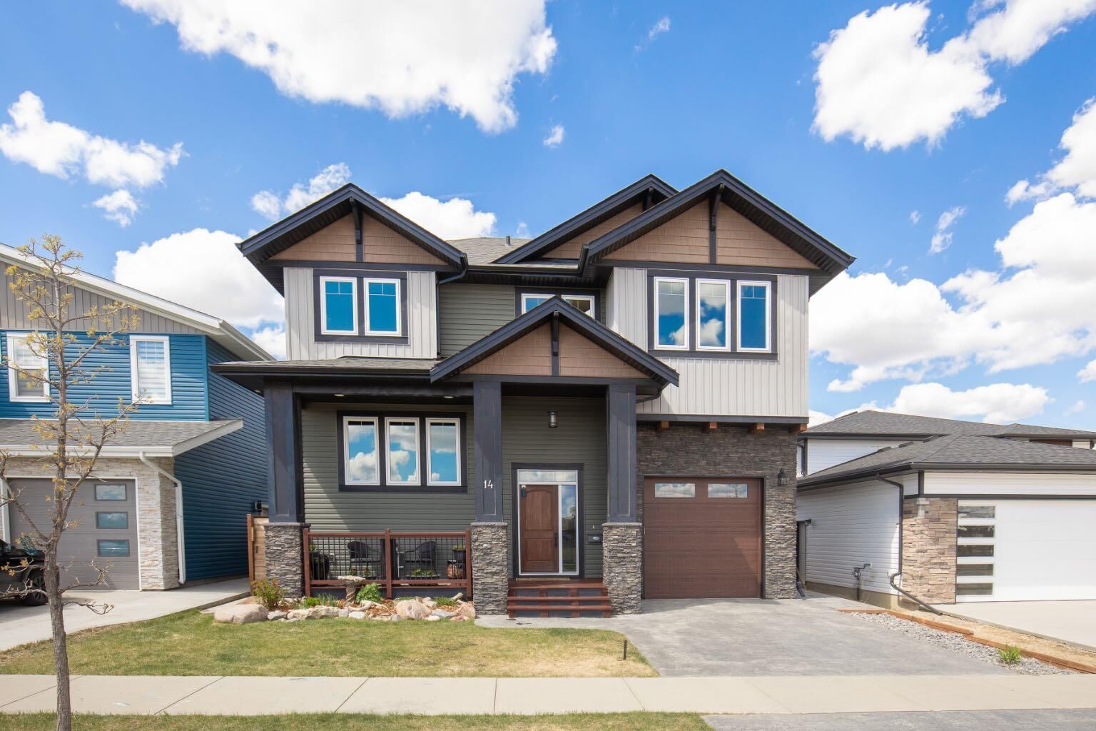 Property Photo: 14 Tagish Avenue AB T4P 0Y6