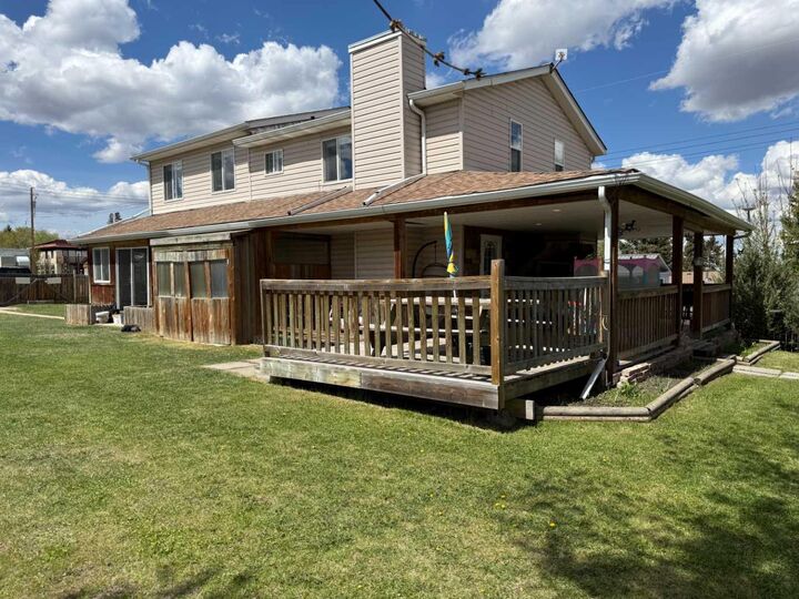 5024 49 Street — photo 1