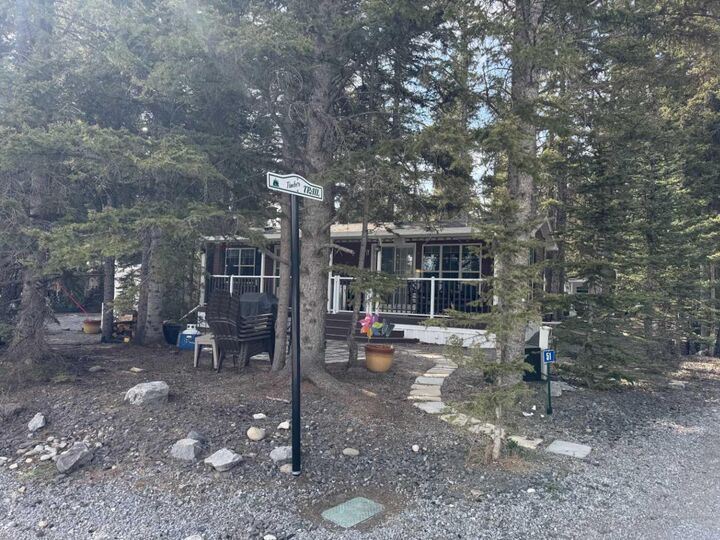 Property Photo:  1 Timber Trail  AB T0M 1X0 